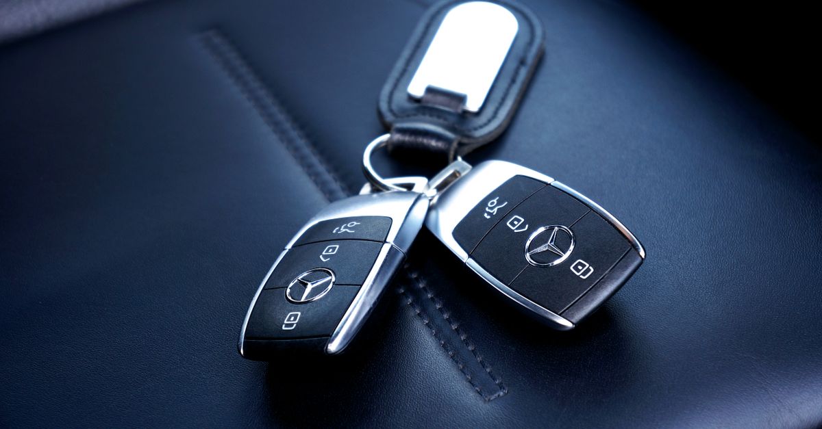 Toyota car key fob — Lake View Locksmith Chicago