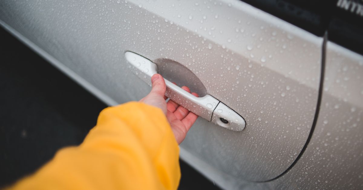 Car Lockout Service — Lake View Locksmith Chicago
