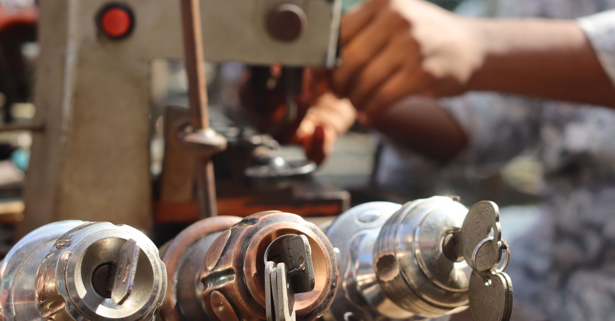 Emergency Locksmith service — Lake View Locksmith Chicago