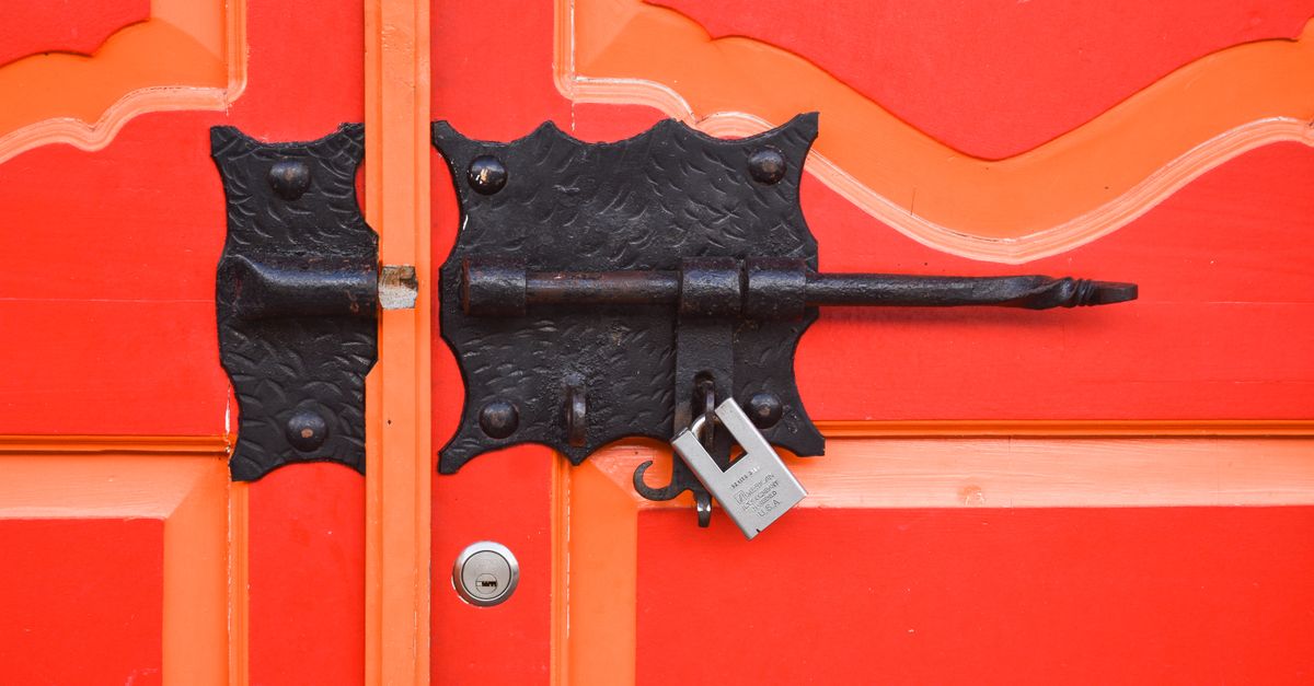 Door Knob Lock Installation — Lake View Locksmith Chicago