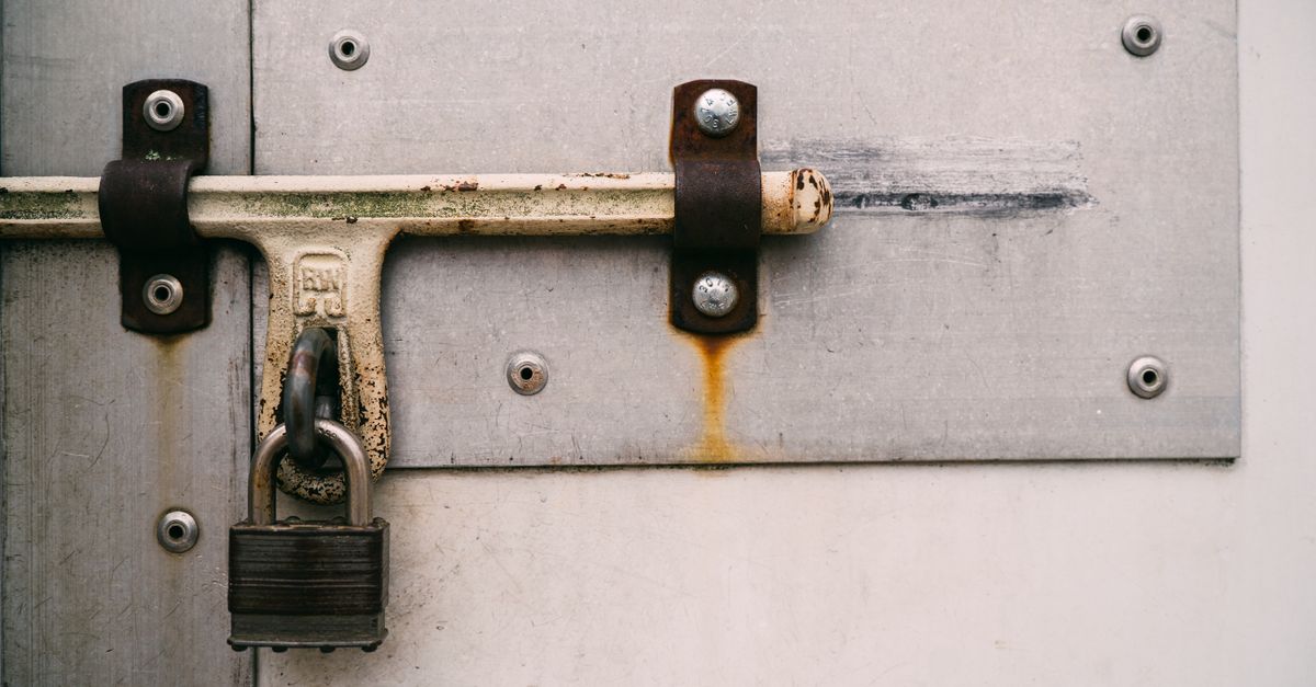 How the After-Hours Lockout Service Call Works, Step by Step — Lake View Locksmith Chicago