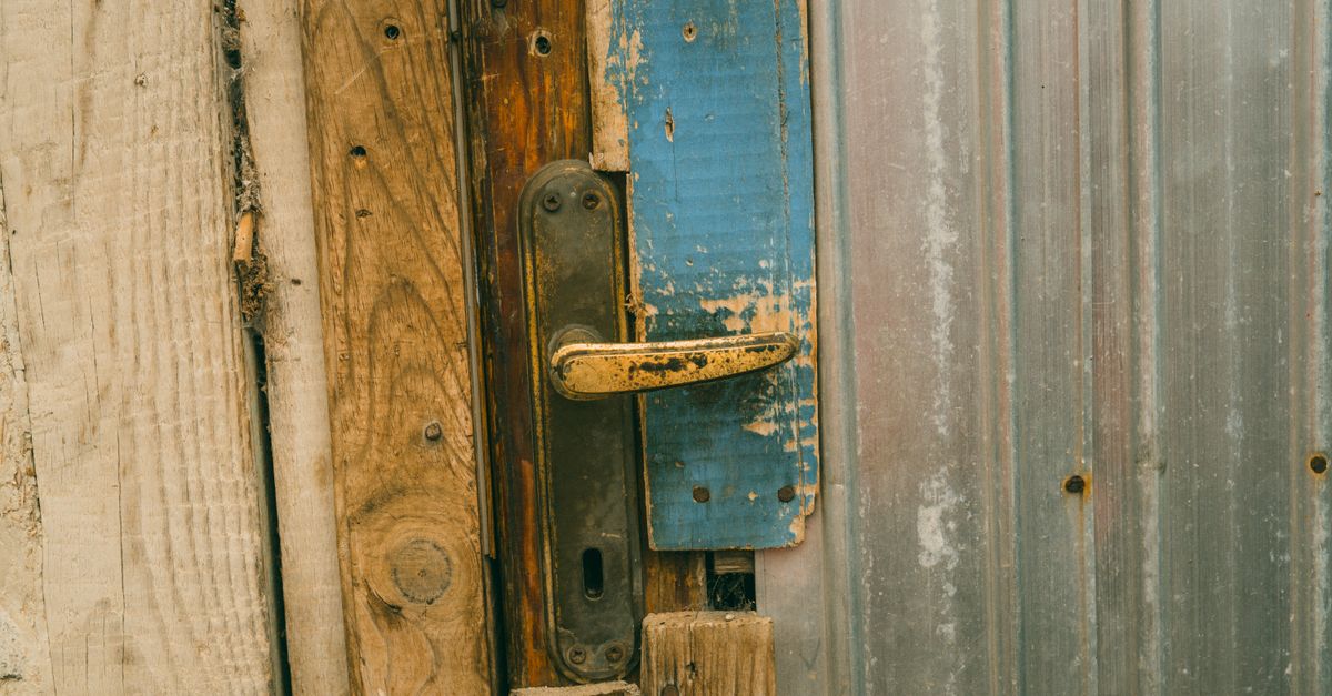 What Forced Entry Actually Does to Your Locks and Frames — Lake View Locksmith Chicago